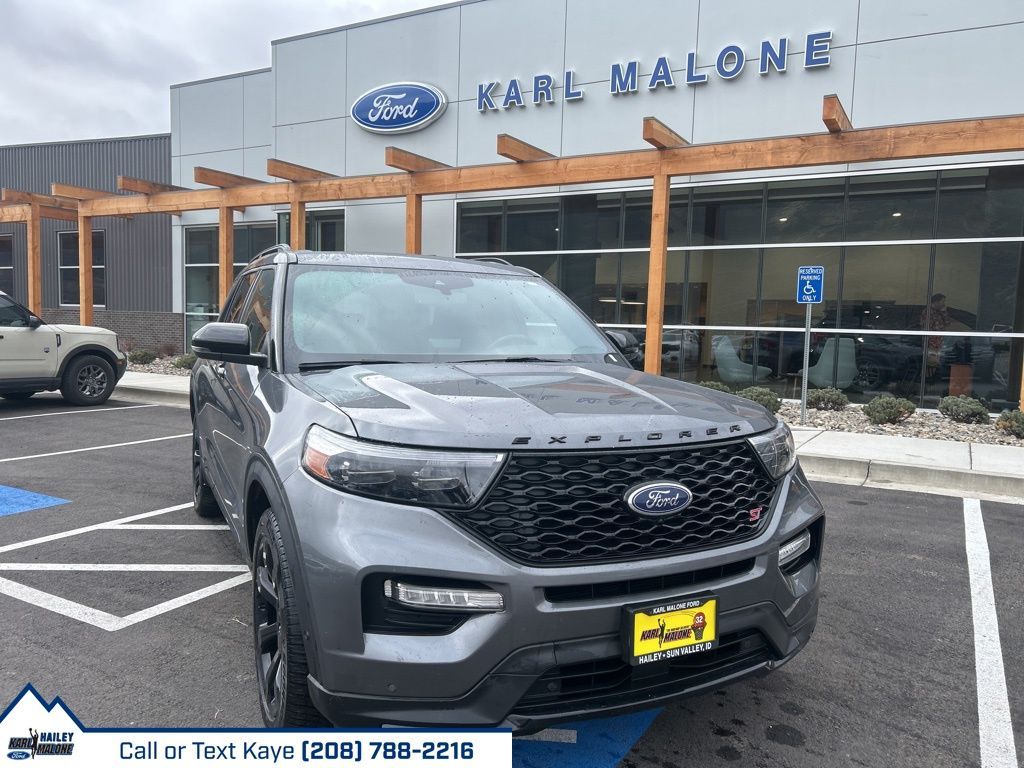 2022 Ford Explorer ST