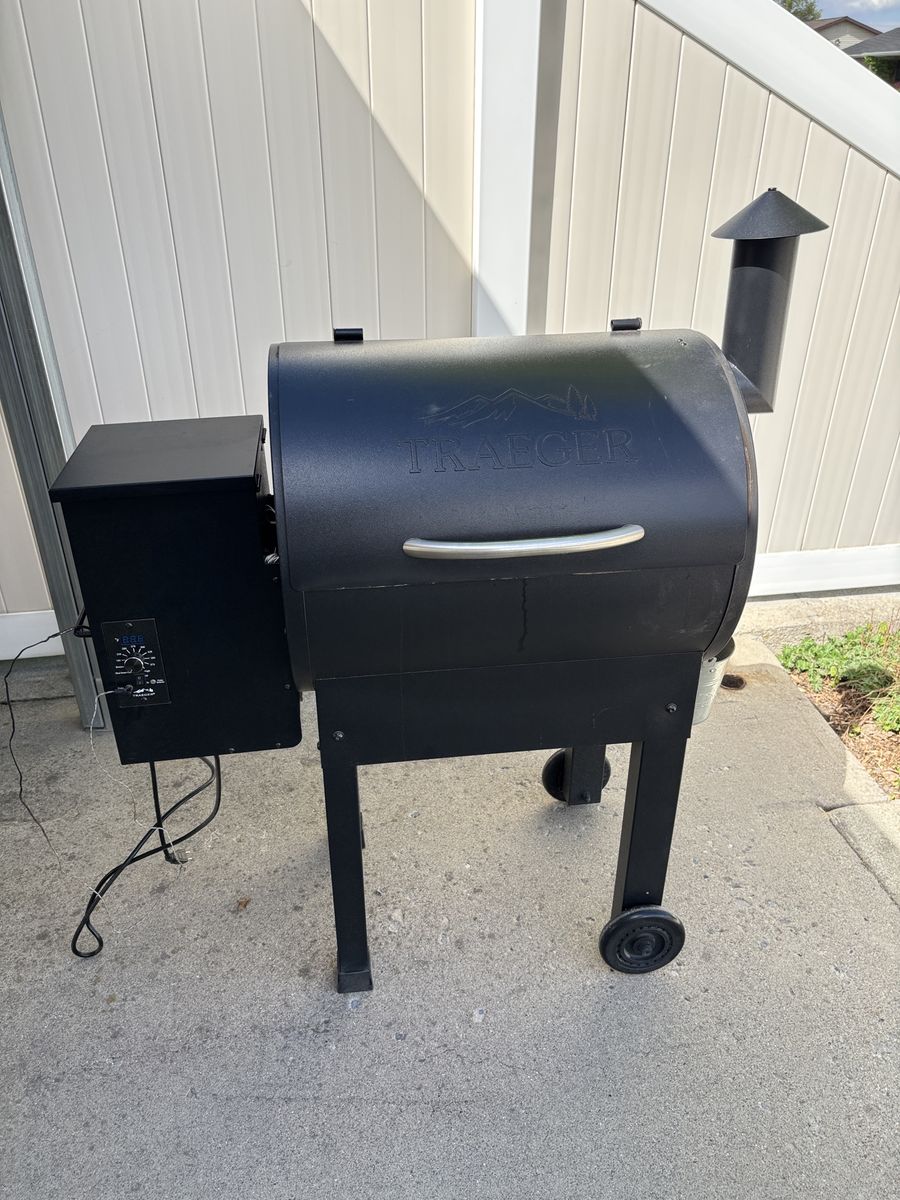 Traeger Mesa 22 Grill