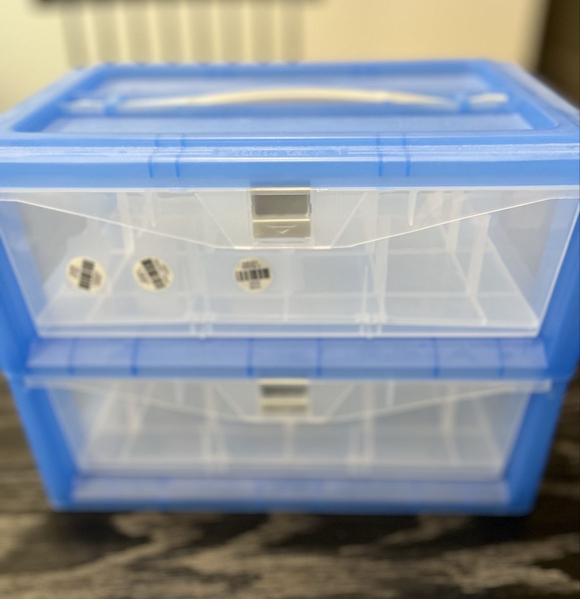 Embroidery thread storage box