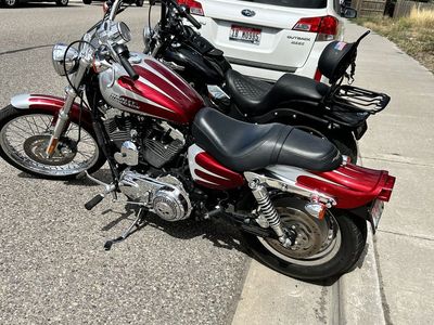 2006 Harley Davidson xl1200c motorcycle