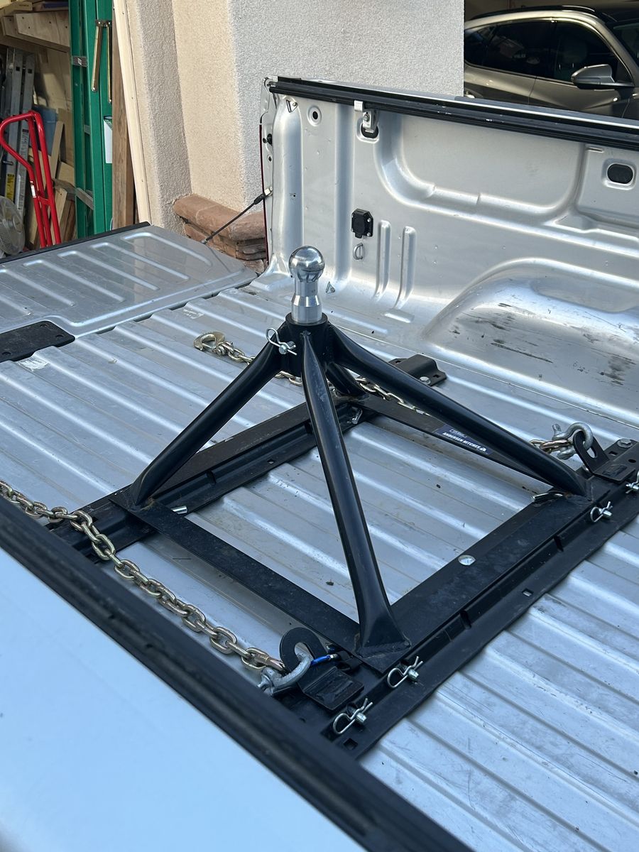 Anderson 5th Wheel Hitch, Safety Chains, 5th wheel rails & brackets
