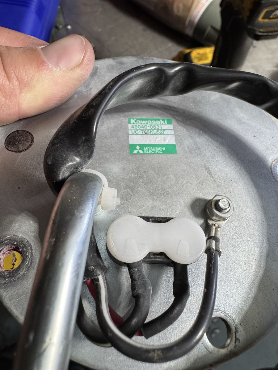 Kfx 450r fuel system