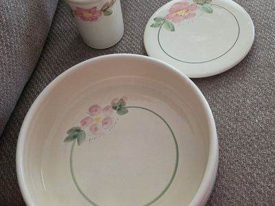 Susan Davy Prarie Rose Pottery Lot
