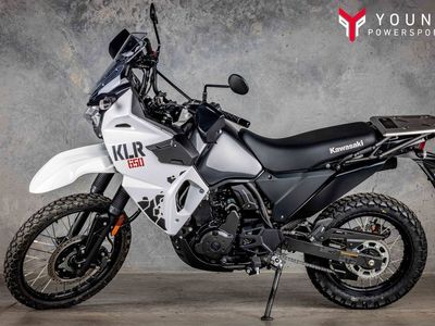 2025 Kawasaki KLR®650 Pearl Crystal White/Metallic Carbon Gray ABS