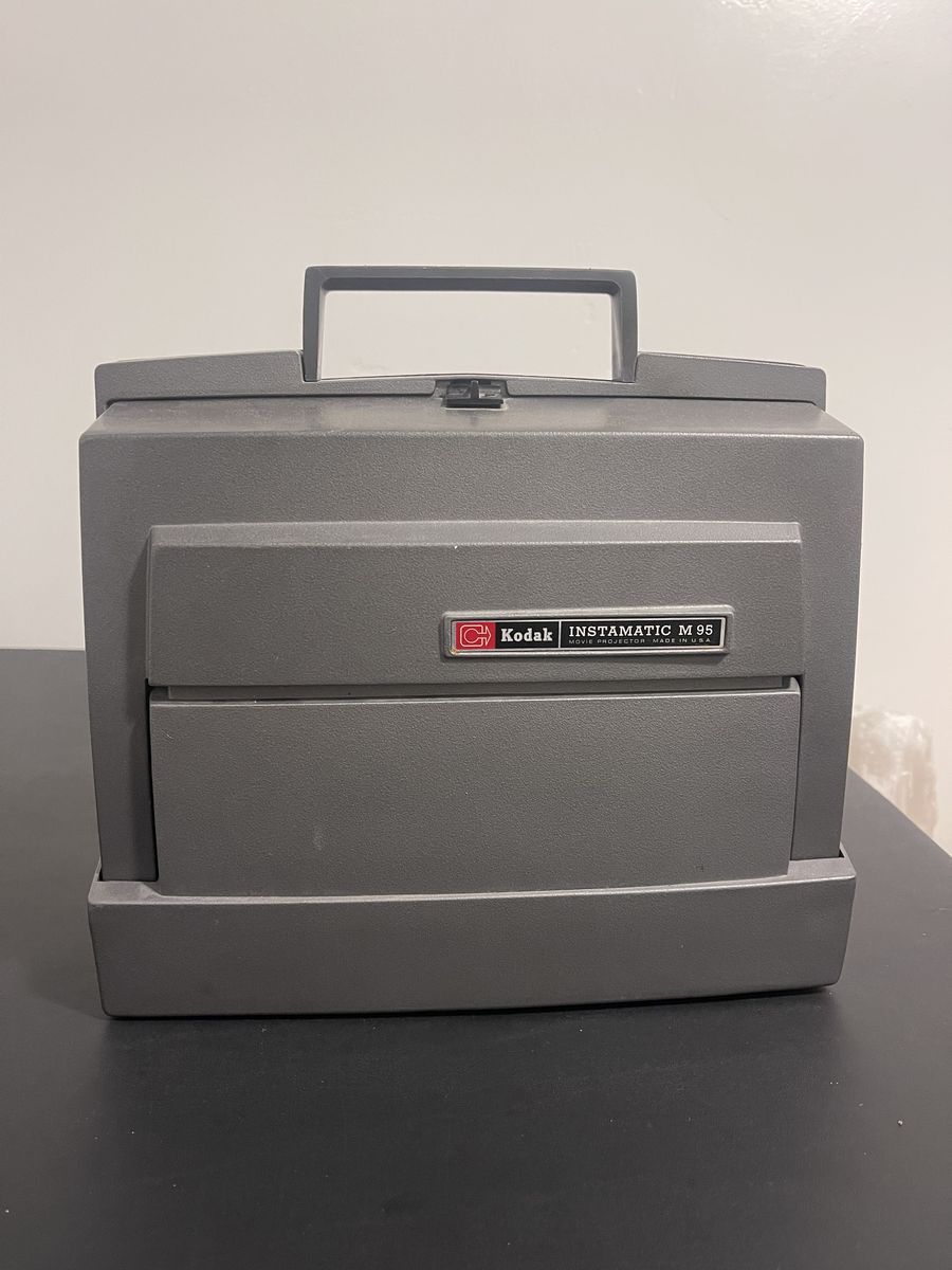 Kodak Instamatic M95 Film Projector