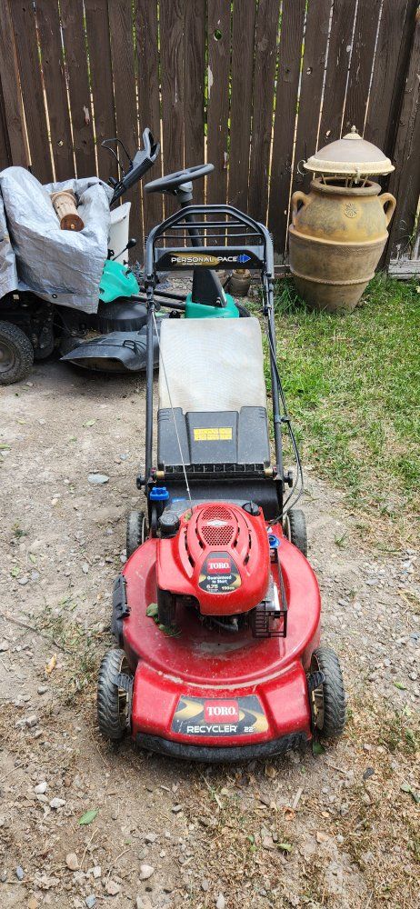 Toro Personal Pace Auto-Drive Recycler SmartStow Vortex Lawn Mower - Red