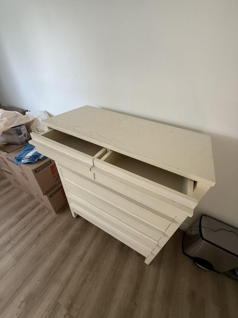 Main image 5