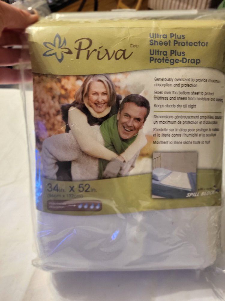 Priva Ultra Plus Sheet Protector - Oversized, Absorbent, Spill Block, 34x52 inches