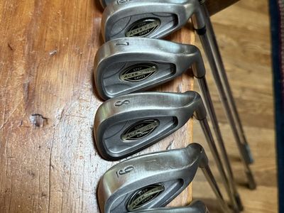 Irons Acer cavity backed 5-PW R steel shafts