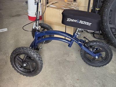 Knee Rover scotter
