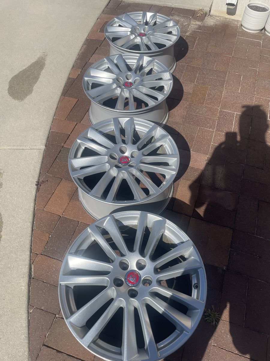 Set of four 19 Inch Jaguar F-Pace Rims