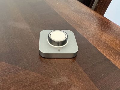 Oura Ring 4 – Size 11 (Excellent Condition, Charger Included)