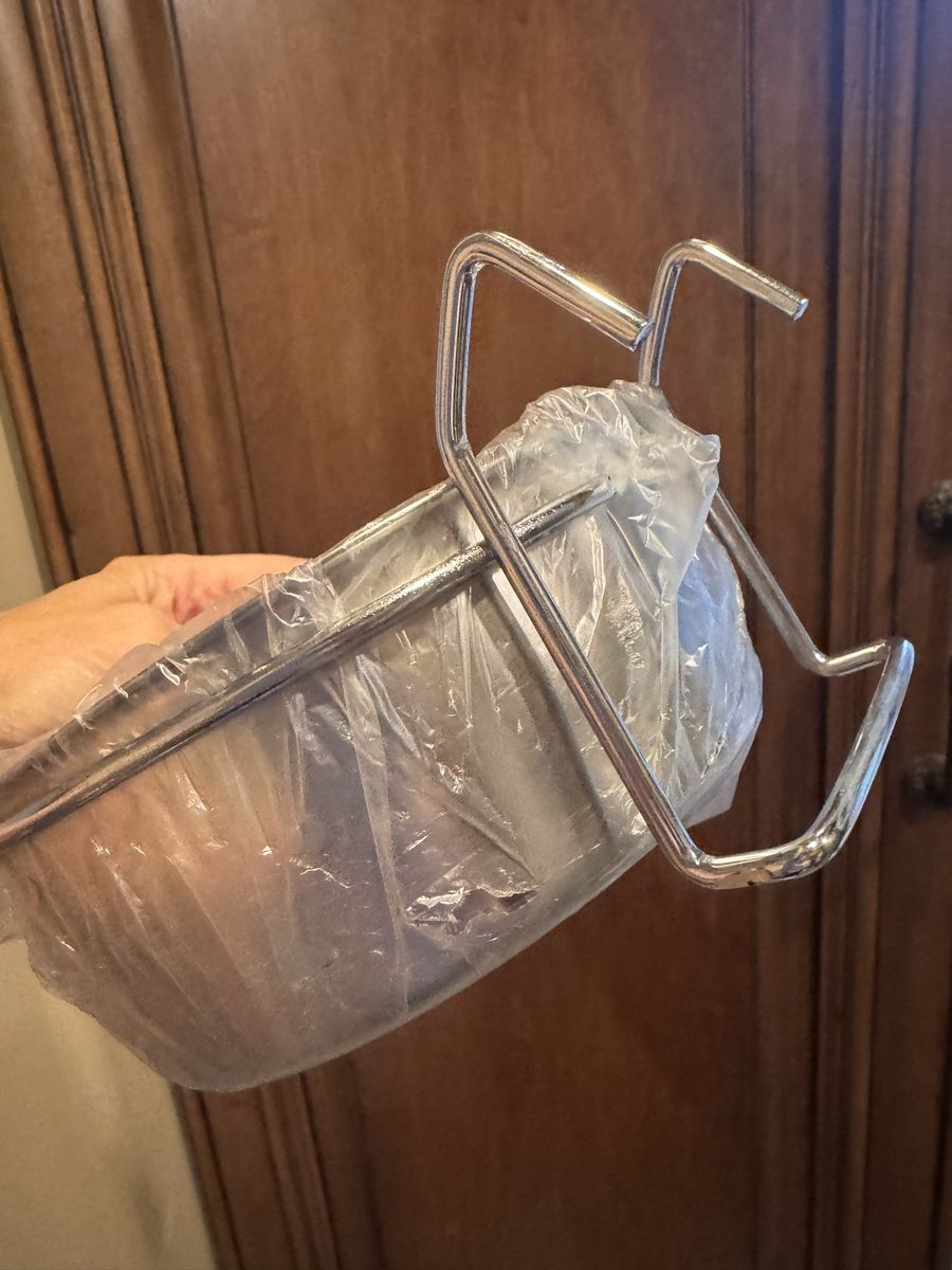 Stainless Steel Hanging Pet Bowls with Wire Bracket Mount