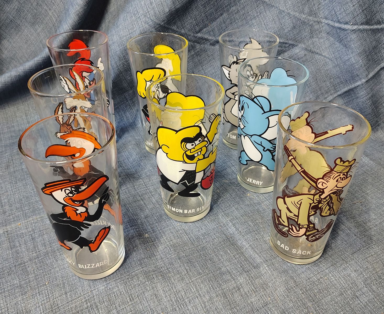 Vintage Cartoon Glasses Set - Woody Woodpecker, Tom & Jerry, Beaky Buzzard, Sad Sack & More (-Piece)