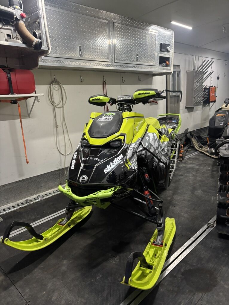 2023 Ski-Doo 850 Turbo R 165 with tons of extras!