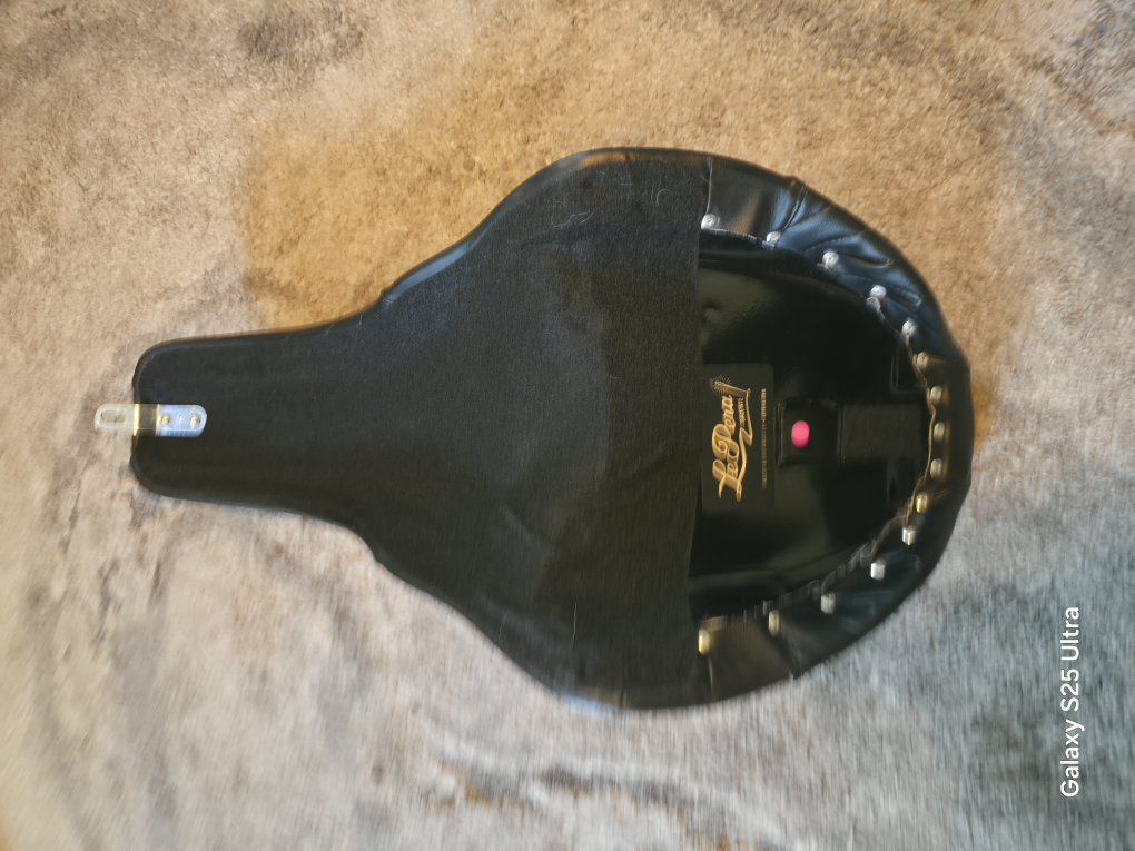 motorcycle seat for Harley-Davidson Softail