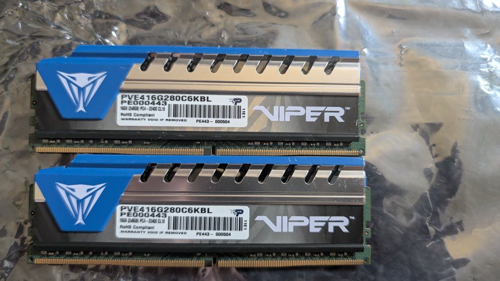 Patriot Viper 4 Series 16GB (2x8GB) DDR4 2800MHz PC4-22400 CL16 Desktop RAM Kit