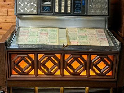 Classic AMI Stereo 200 Jukebox - Vintage Wood Cabinet - Fully Functional