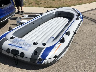 4 Person Inflatable Raft
