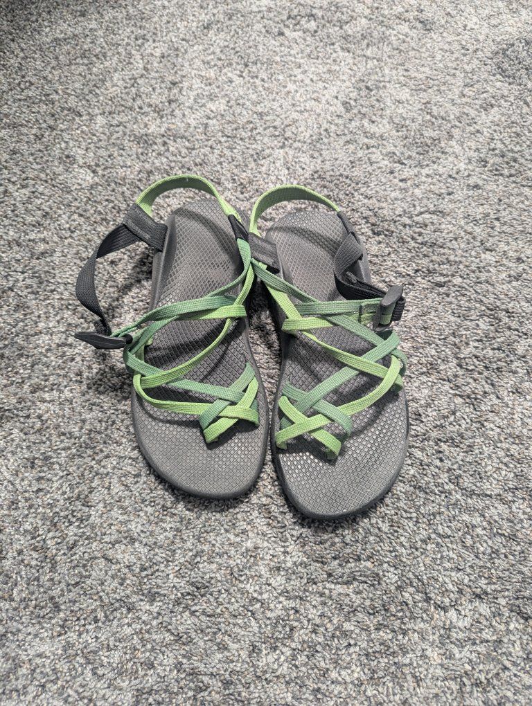 Chacos Women's Size 9