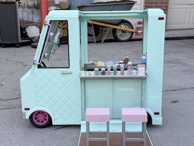 Our Generation Sweet Stop Ice Cream Truck Light Blue, Complete Set + 2 OG 18” Dolls
