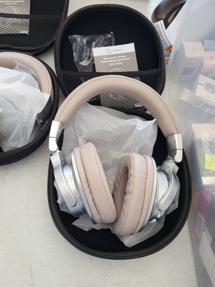 Opus* Noise Cancelling HeadSets 
Qty-2