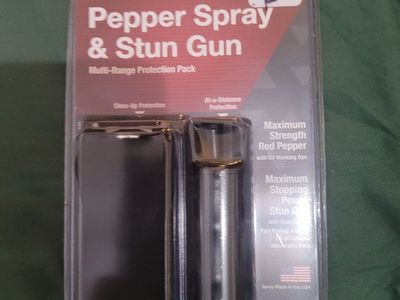 SABRE Pepper Spray & Stun Gun Multi-Range Protection Pack S-1005