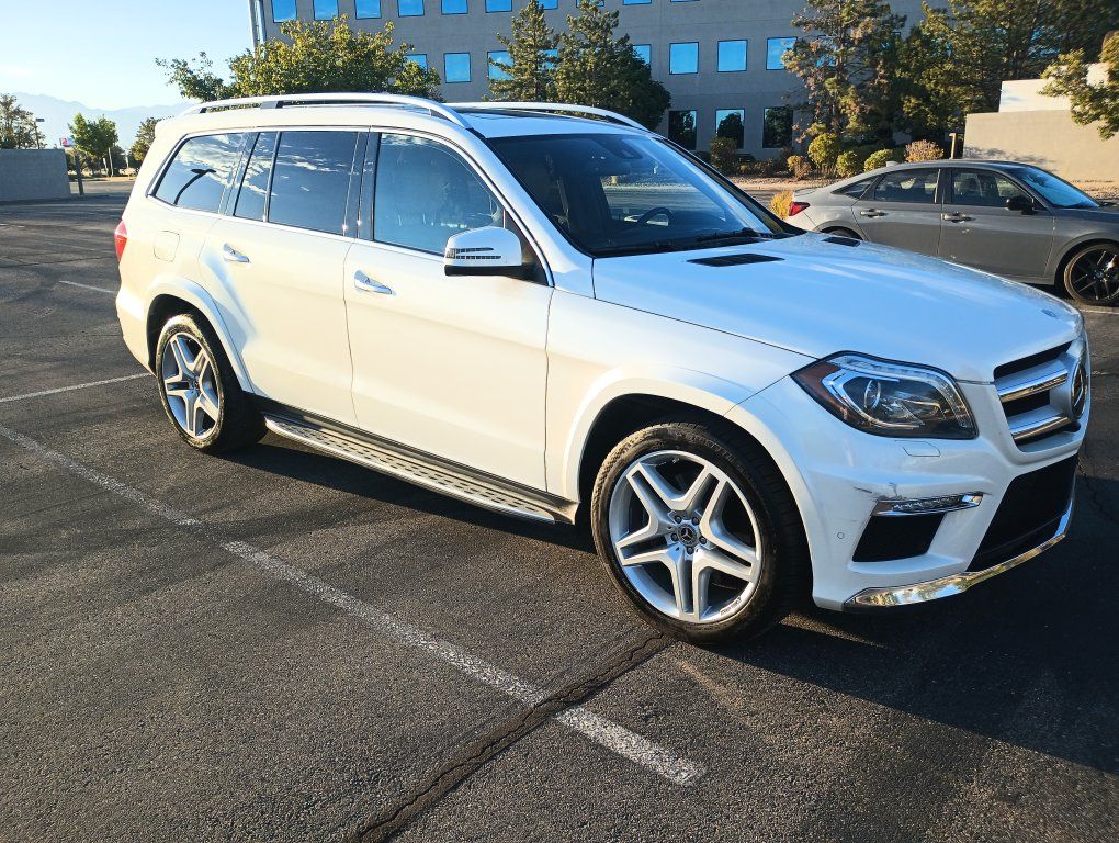 2015 Mercedes-Benz GL-Class GL 550 4MATIC