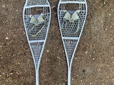 US Military 46" Magnesium Snowshoes 1960 CA Lund Vietnam Era 10th Mountain