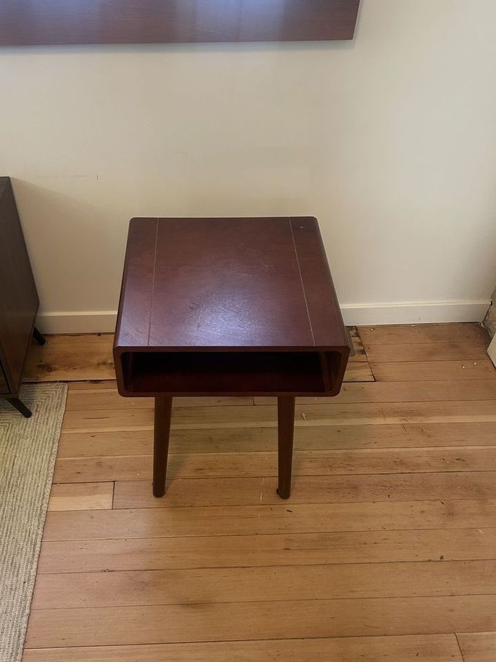 Main image 5