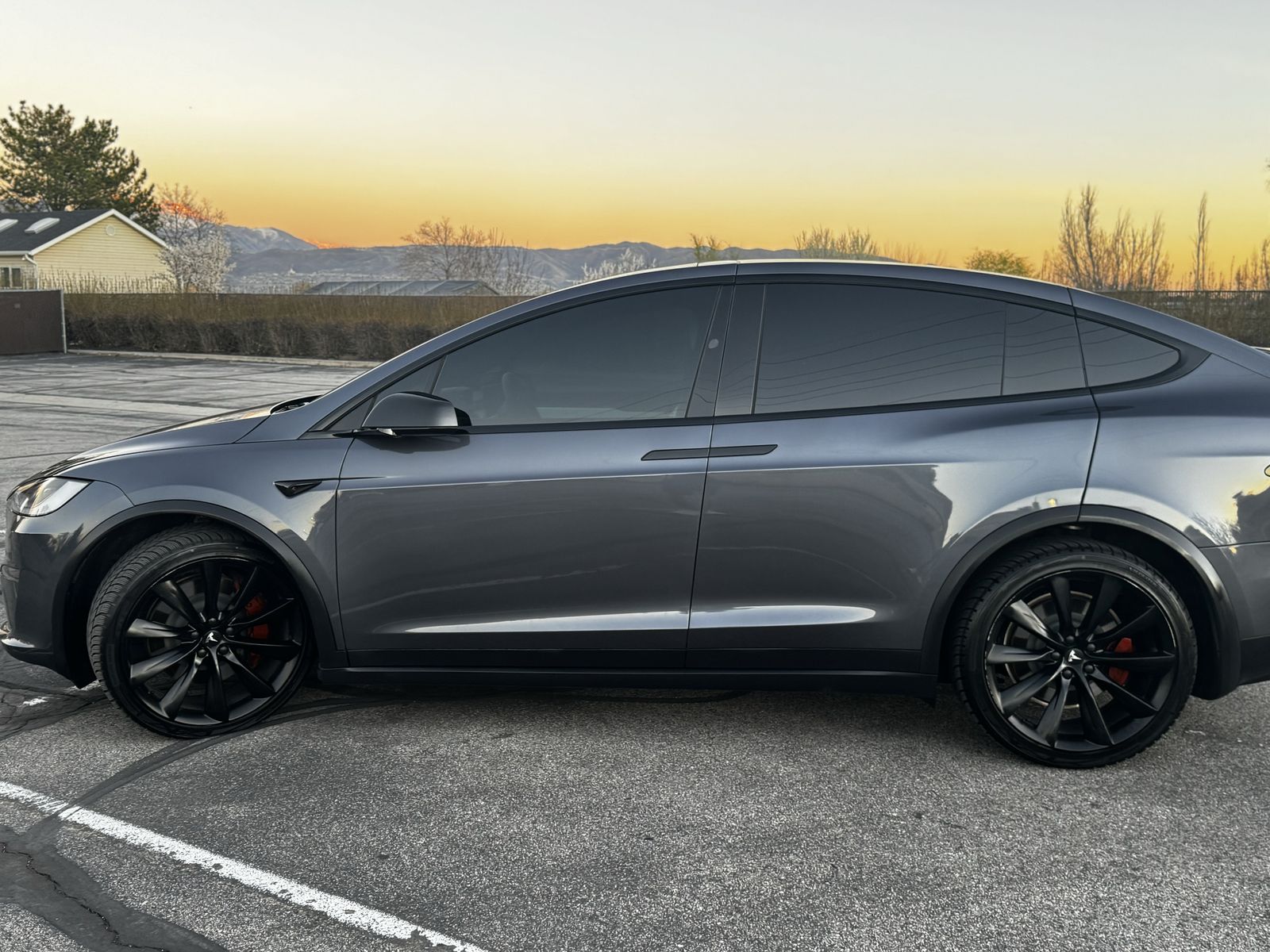 2023 Tesla Model X Standard Range