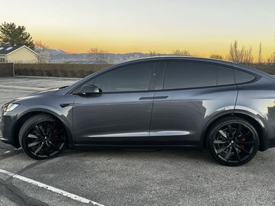 2023 Tesla Model X Standard Range