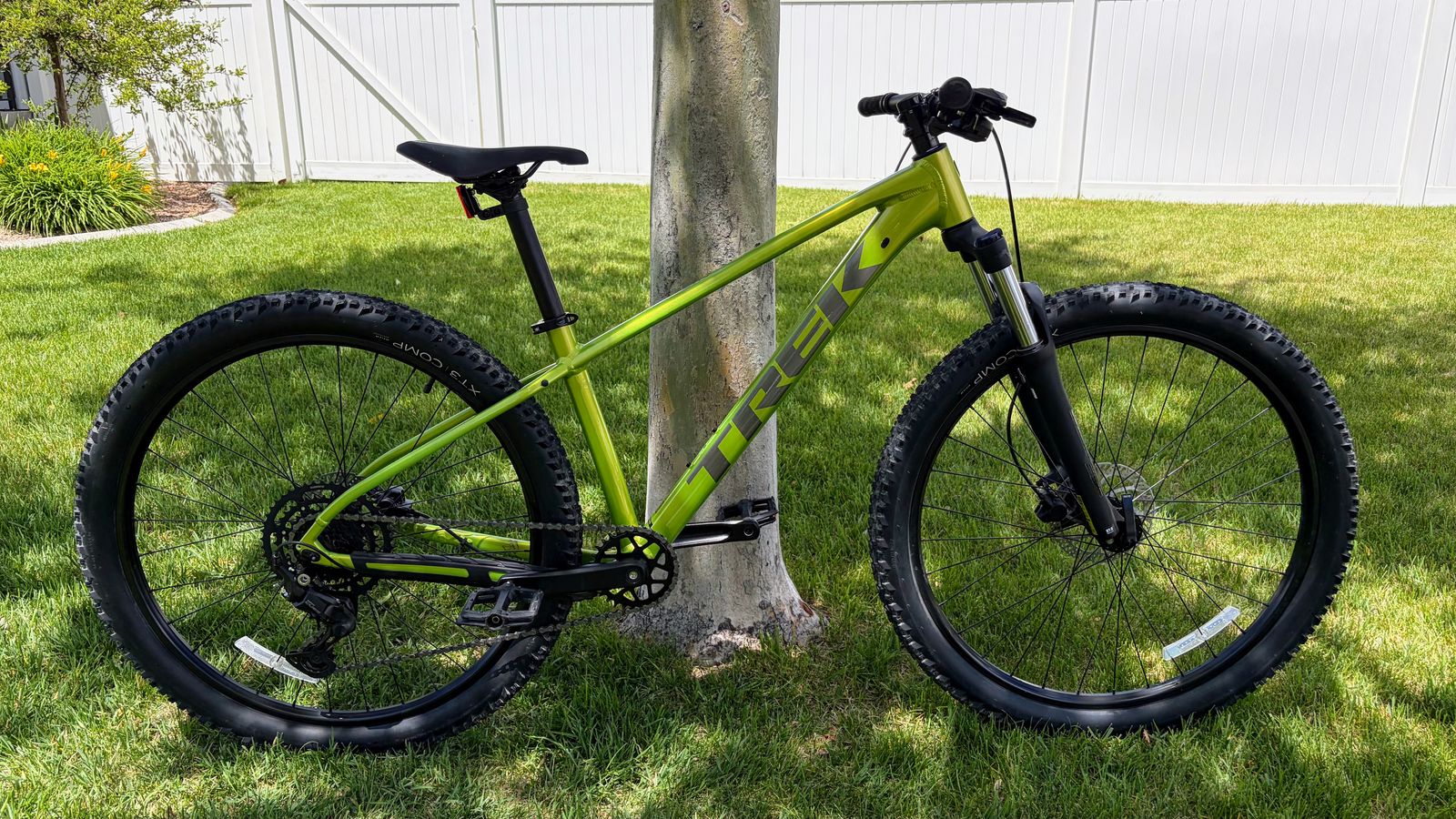 Like-New Trek Marlin 5 Gen 2 + Free Bontrager Helmet – $499