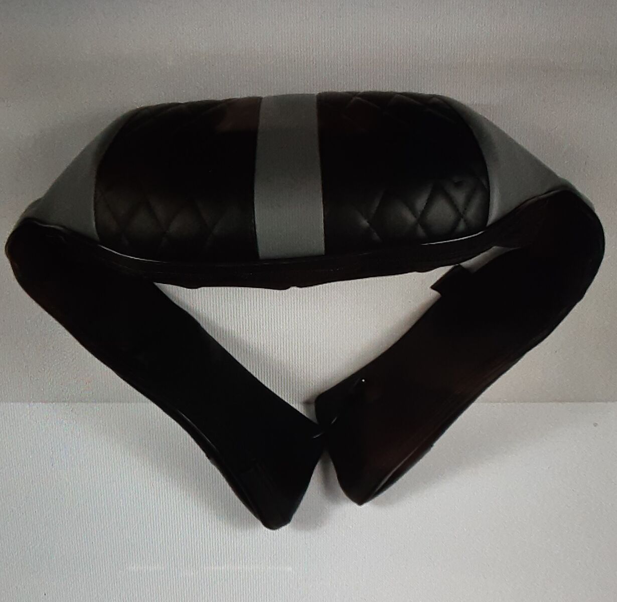 New Shiatsu 20-Heated Heads Deep Kneading Neck Massager for Muscles in Neck, Shoulders, Arms, Lower Back, Legs, Calves, Feet