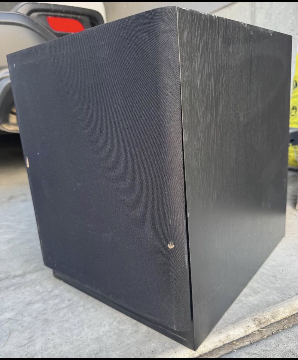 NuTone Sensonic MS-4110P Powered Subwoofer Black