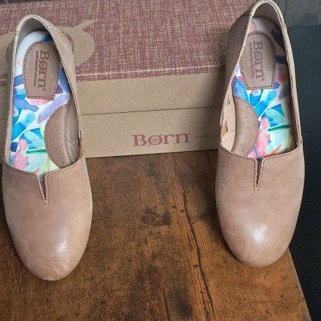 Born Shoes size 7