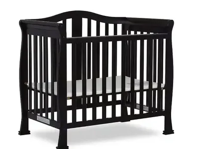 New Dream on Me Addison Naples 4 in Convertible Mini Crib Black