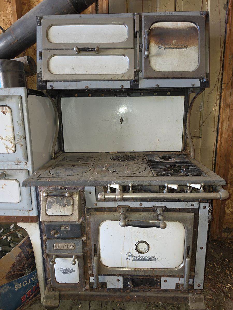 Vintage Paramount Malleable Iron Range Stove 5519-V