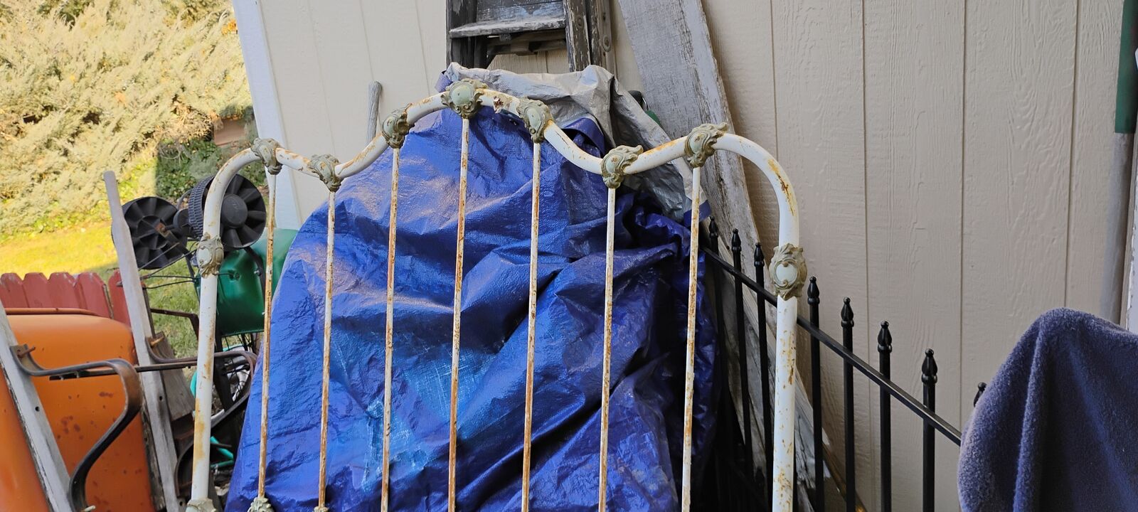 Cast iron bed frame front and end