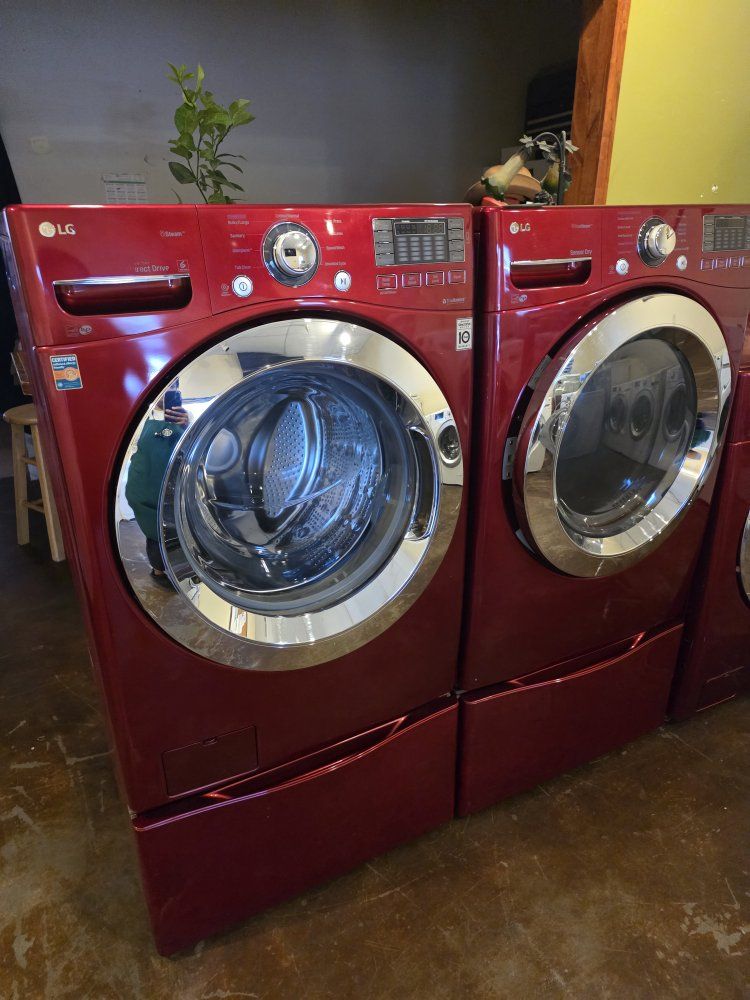 LG WASHER AND ELECTRIC DRYER