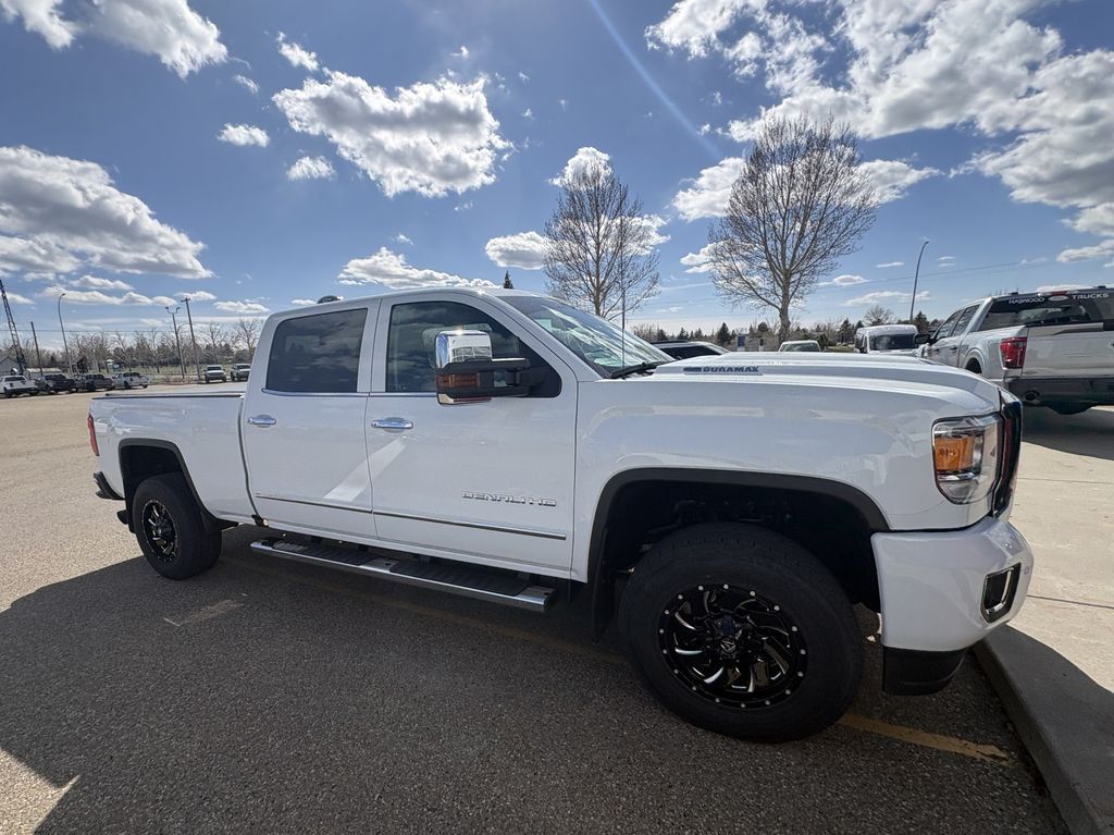 2025 GMC Sierra 3500HD Denali Ultimate