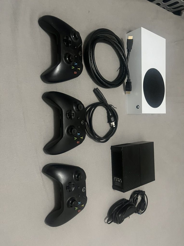 Xbox Series S With 2 TB External Hard Drive
