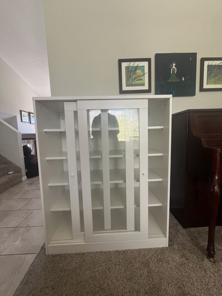 Sliding Door Cabinet/bookcase