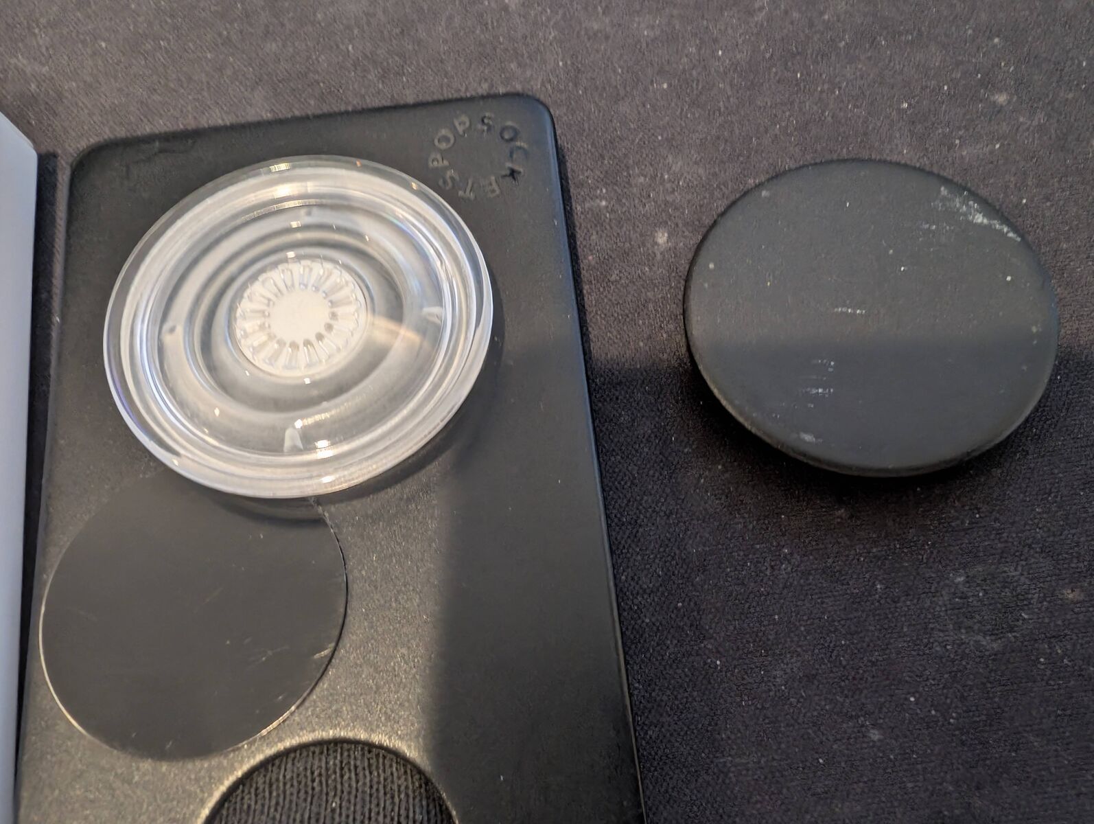 Popsocket pop wallet black with extra clear socket and extra adhesive