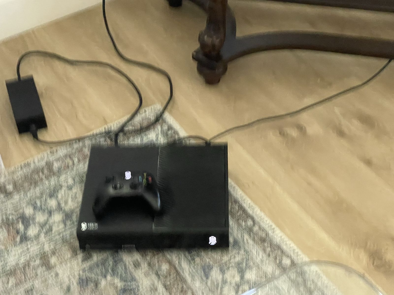 Main image 3
