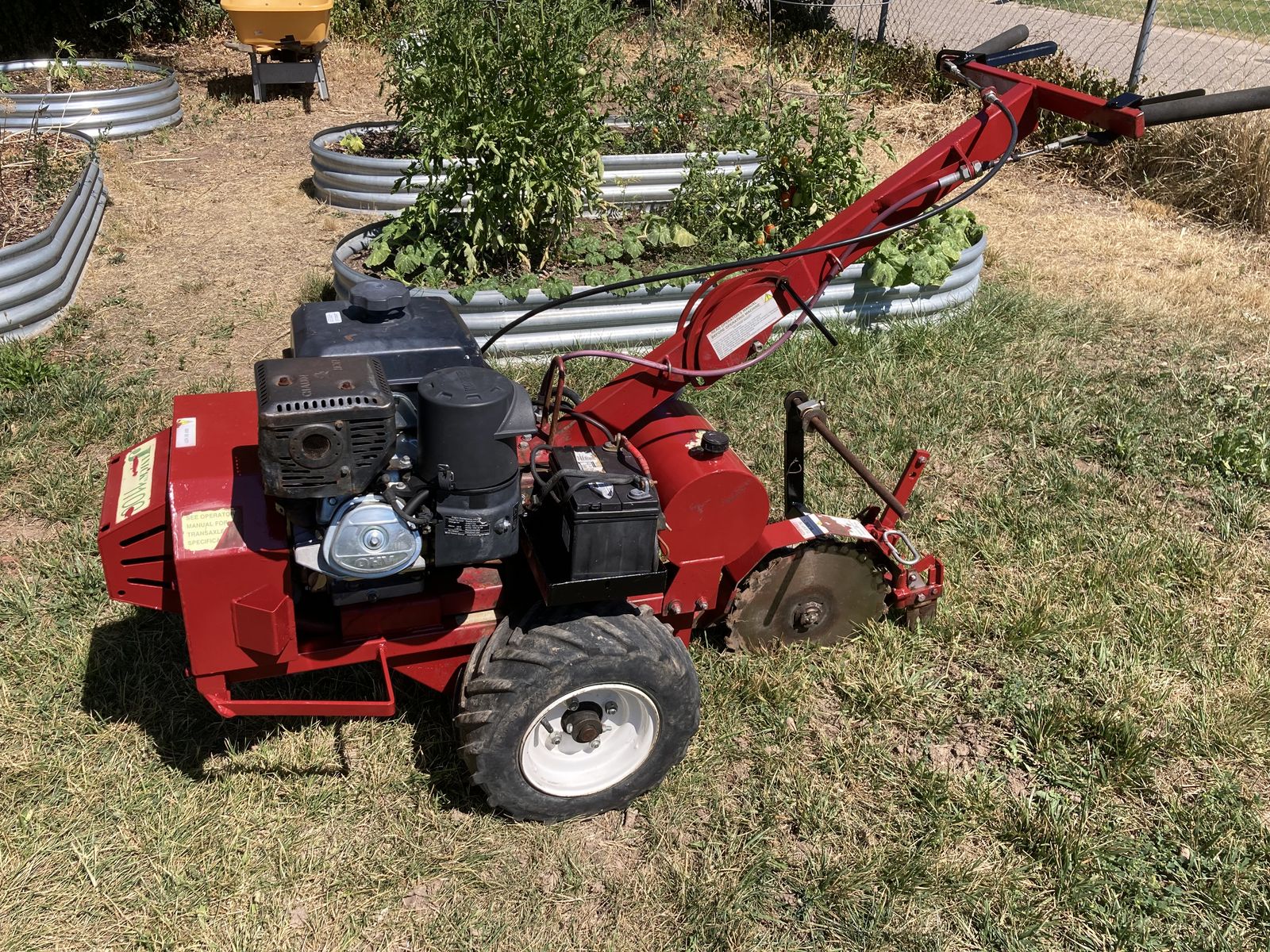 Janick 1100 hydraulic low voltage wire/ dog fence trencher