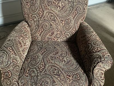 Accent Chairs