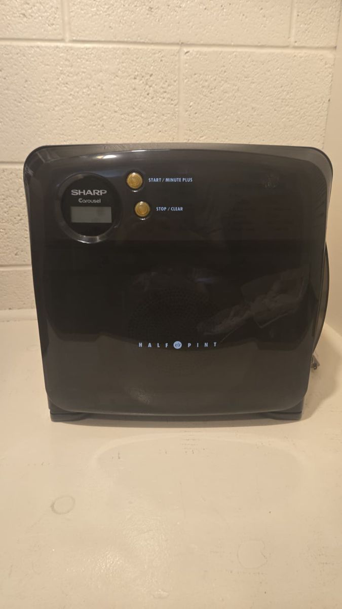 Small apartment microwave. Sharp Carousel 1/2 pint