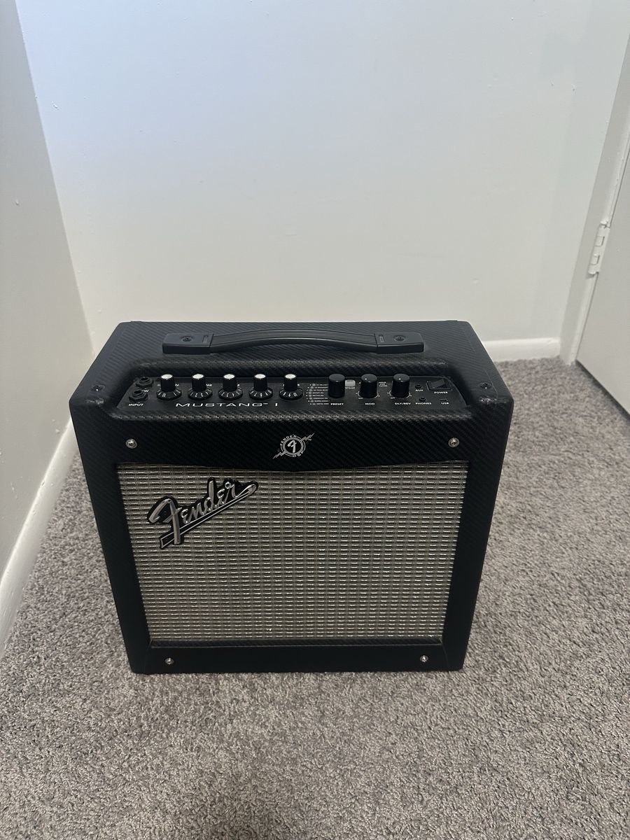 Fender Mustang I
