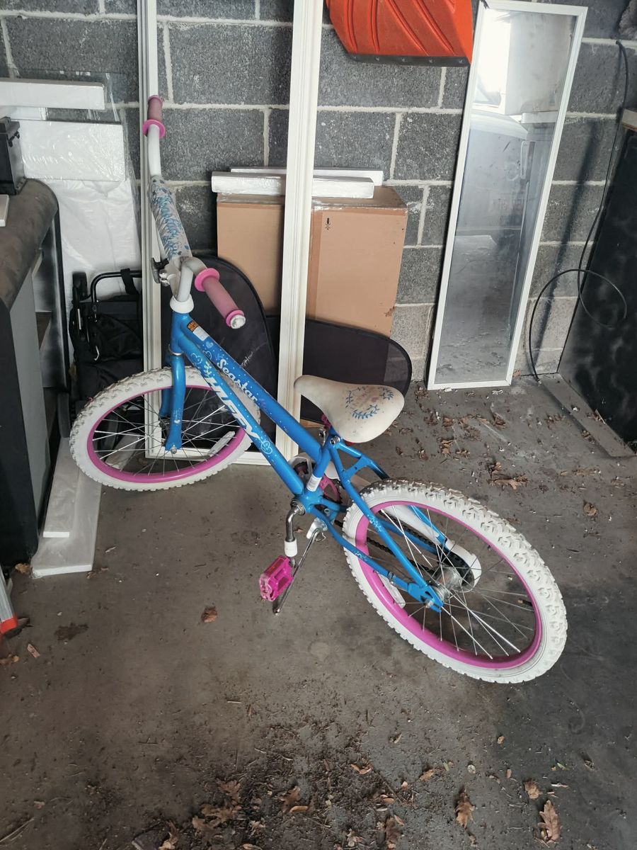 Big kid bike 20 inch wheel